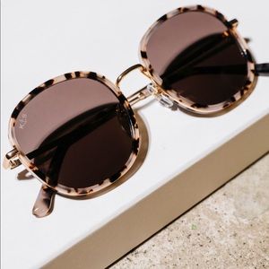 Meet your Posher, Carol